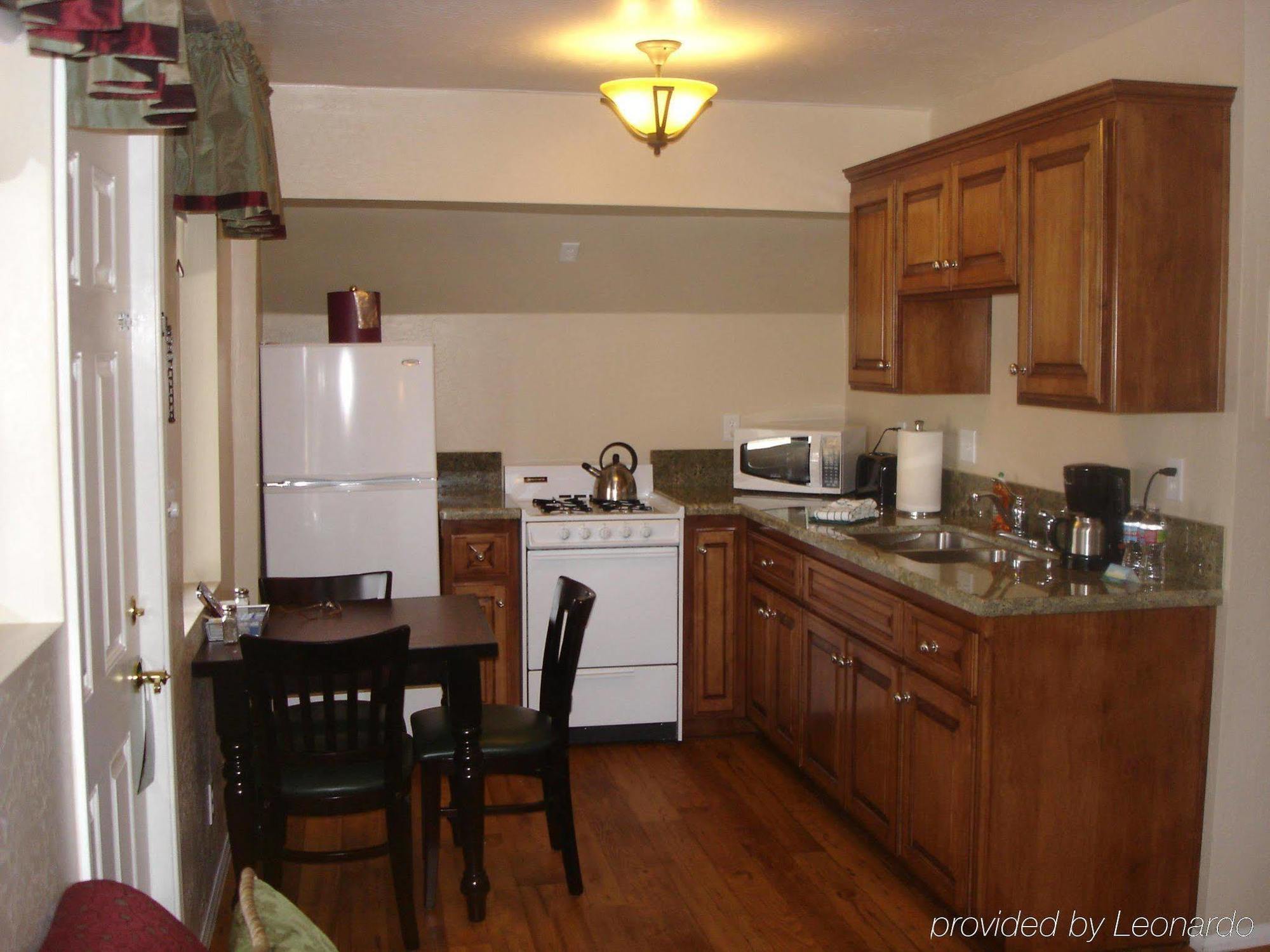 Bay Meadows Resort Big Bear Lake Bilik gambar