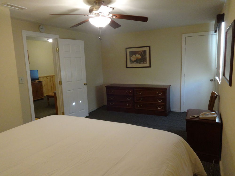 Bay Meadows Resort Big Bear Lake Bilik gambar